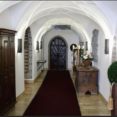 Schlosshotel Post Edelfreisitz Sprengenstein Imst Eksteriør billede