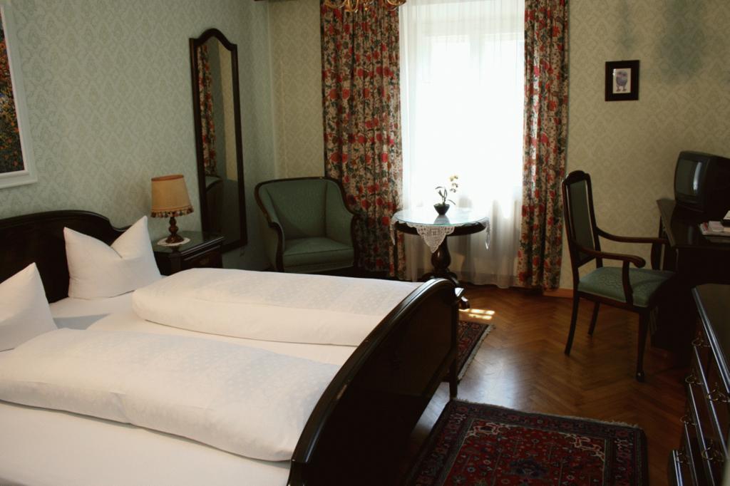 Schlosshotel Post Edelfreisitz Sprengenstein Imst Eksteriør billede